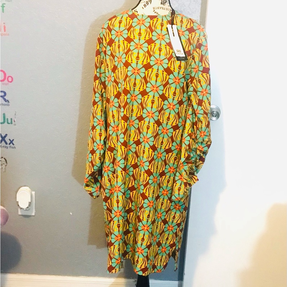 Turkey Designer Piena swing dress clover print size 5 NWT